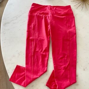Victoria's Secret Knockout Leggings Size Large Short Watermelon Red